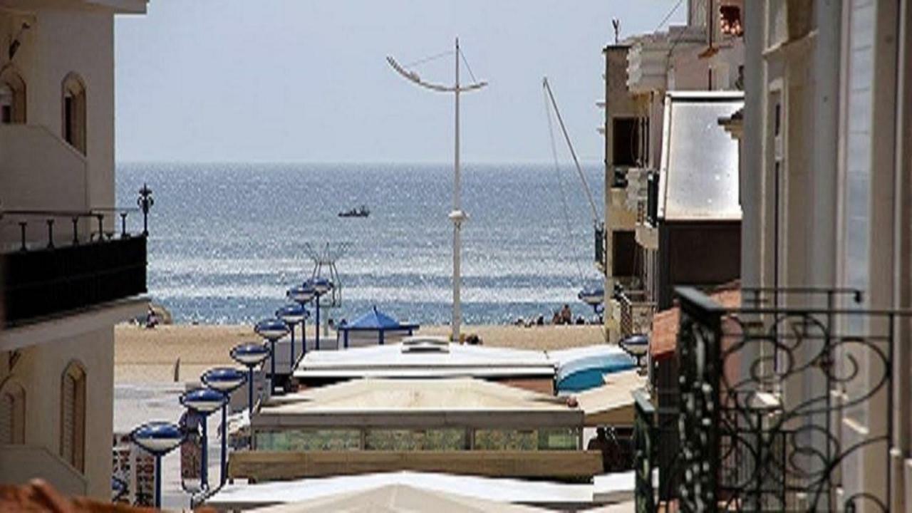 Villa Casa Bonequinha à Nazaré Extérieur photo